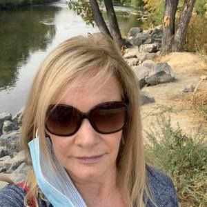 Meet your Posher, Jan